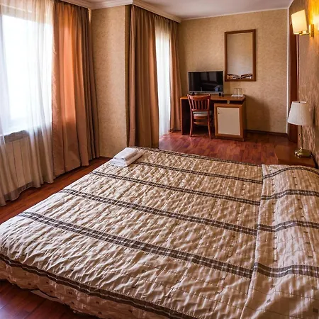 Hotel Aneli 3*